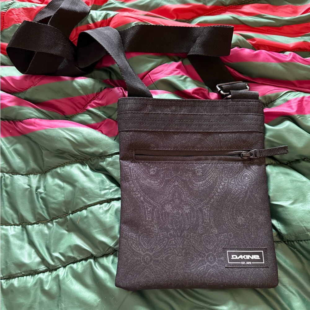 Dakine Jive black crossbody bag